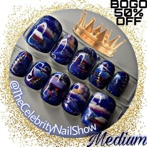 MAGIC MANI press on nails POLAR EXPRESS